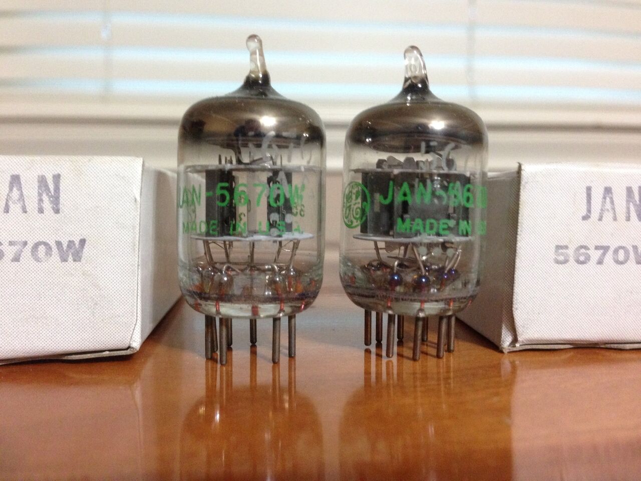 General Electric  GE 5670 真空管 m0o2641 General Electric GE 5670 真空管 m0o2641 JAN GE 5670W / 2C51W